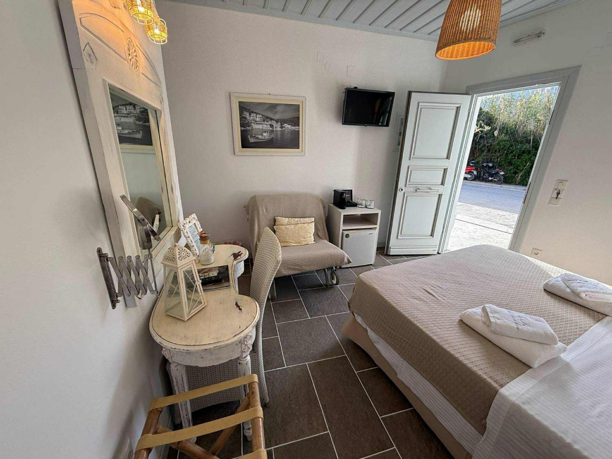 Kohylia Beach Guest House Platis Gialos  Esterno foto
